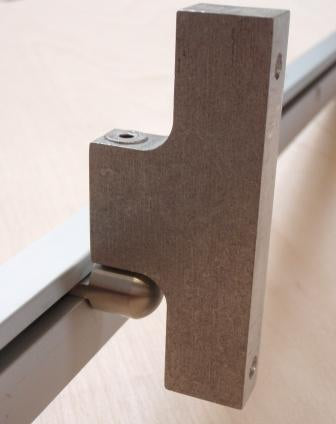 Portrait Hanger (pairs)